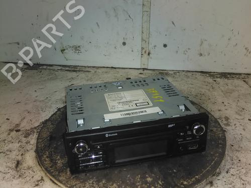 Used Radio Radio DACIA DUSTER (HS_) 1.5 dCi (HSMC) (107 hp) 34597320 34597320