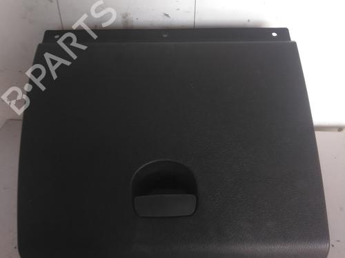 Handskerum Handskerum DACIA SANDERO II TCe 90 (B8M1, B8MA, B8AC) (90 hp) 34602133 34602133
