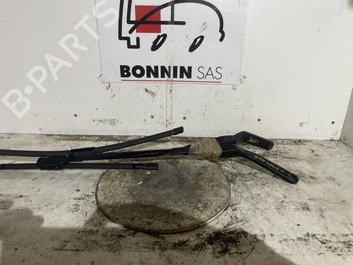 front-windshield-wiper-arm-bmw-1-e87-2003-2004-2005-2006-2007-2008-2009-2010-2011-2012-2013-34592571 main image