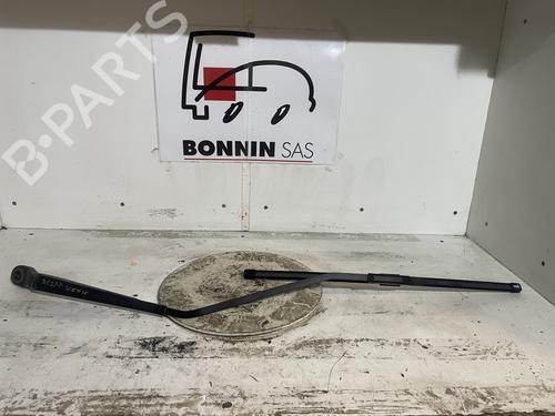 front-windshield-wiper-arm-renault-scenic-iii-jz01_-2008-2009-2010-2011-2012-2013-2014-2015-2016-34590358 main image