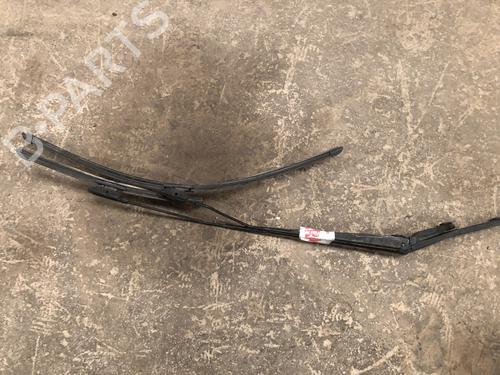 front-windshield-wiper-arm-renault-clio-iv-bh_-2012-2013-2014-2015-2016-2017-2018-2019-2020-2021-34589407 main image