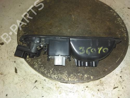 Comutador Comutador RENAULT TWINGO II (CN0_) 1.2 16V (CN04, CN0B) (75 hp) 34602056 34602056