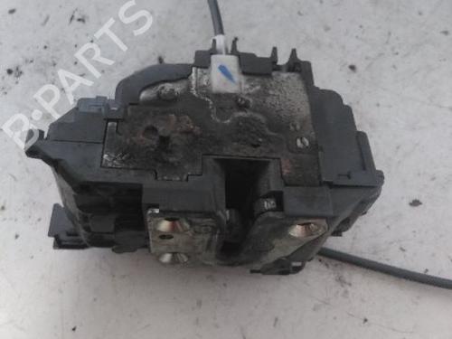 Højre bagtil lås RENAULT CLIO III (BR0/1, CR0/1) 1.5 dCi (C/BR0G, C/BR1G) (68 hp) 27283614