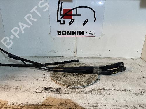 Used Front windshield wiper arm CITROËN C3 II (SC_) 1.4 (73 hp) 21545932