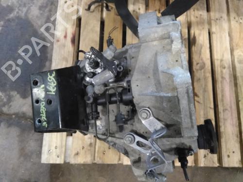 Caja de cambios Caja de cambios VW NEW BEETLE (9C1, 1C1) 1.4 (75 hp) 34598643 34598643