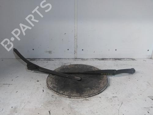 front-windshield-wiper-arm-dacia-lodgy-js_-2012-34595685 main image