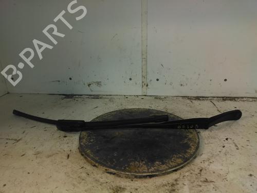 front-windshield-wiper-arm-dacia-duster-hs_-2010-2011-2012-2013-2014-2015-2016-2017-2018-34596807 main image