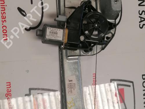 Used Front right window mechanism Front right window mechanism PEUGEOT 208 I (CA_, CC_) 1.4 HDi (68 hp) 34586942 34586942