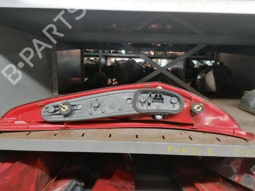 Used Left taillight FIAT PUNTO (188_) 1.2 60 (188.030, .050, .130, .150, .230, .250) (60 hp) 25826953