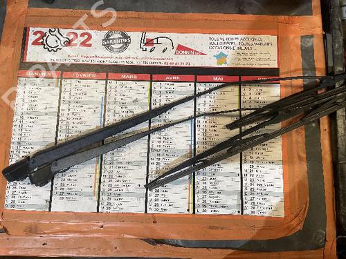 Used Front windshield wiper arm CITROËN C3 I (FC_, FN_) 1.4 HDi (68 hp) 20636001