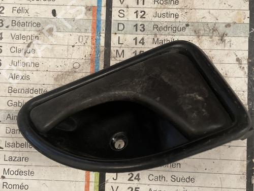 Used Front left interior door handle Front left interior door handle RENAULT KANGOO Express (FC0/1_) [1997-2026] 34589539 34589539