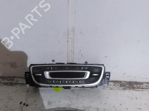 climate-control-renault-megane-iii-hatchback-bz01_-b3_-2008-34594074 main image