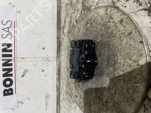 Licht Schakelaar BMW 1 (E87) 118 d (143 hp) 21134811