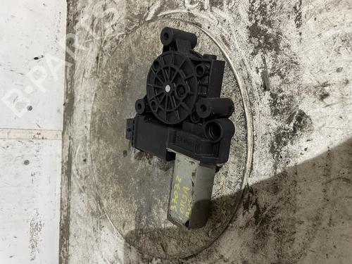 Used Front left window mechanism Front left window mechanism OPEL CORSA D (S07) 1.2 (L08, L68) (86 hp) 34593124 34593124