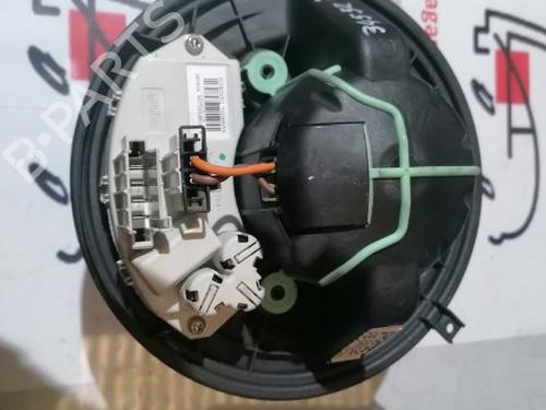 Heater blower motor BMW 3 Touring (E91) 320 d | BP21576332M62 