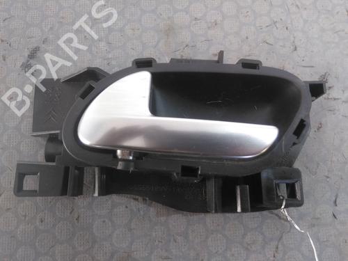 Used Front right interior door handle Front right interior door handle 39479508 39479508