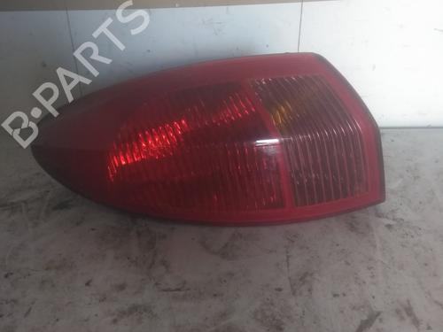 Feu arrière gauche Feu arrière gauche ALFA ROMEO 147 (937_) 1.9 JTDM 8V (937.AXD1A, 937.AXU1A, 937.BXU1A) (120 hp) 34599996 34599996