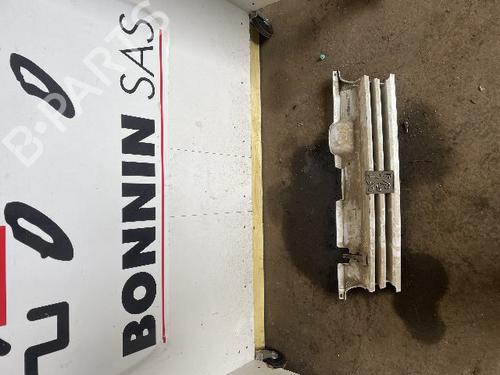 Used Grille PEUGEOT 405 II (4B) 1.9 D (71 hp) 20636084