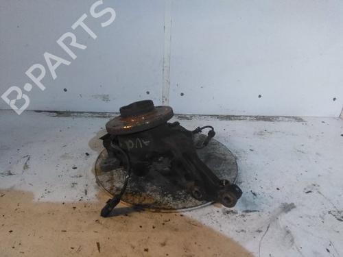 Used Right front steering knuckle RENAULT CLIO IV (BH_) 1.2 16V (73 hp) 21135433
