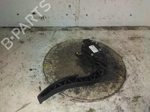 Pedal RENAULT CLIO IV (BH_) 1.5 dCi 75 (75 hp) 20636257