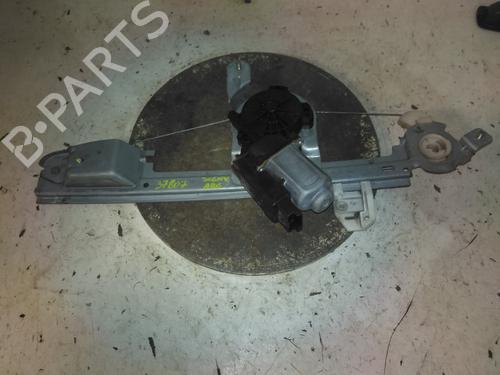 Rudehejsemekanisme venstre bagtil Rudehejsemekanisme venstre bagtil RENAULT SCÉNIC II (JM0/1_) 2.0 (JM05, JM0U, JM1N, JM1U, JM2V) (135 hp) 34602414 34602414