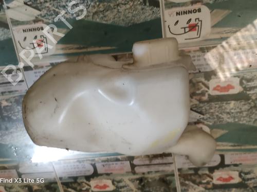 Used Windscreen washer tank Windscreen washer tank PEUGEOT 207 CC (WD_) 1.6 HDi (109 hp) 34588700 34588700