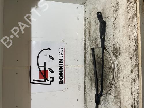 Used Front windshield wiper arm Front windshield wiper arm PEUGEOT 208 I (CA_, CC_) 1.4 VTi (95 hp) 34591918 34591918