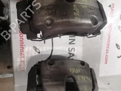 Used Right front brake caliper Right front brake caliper OPEL CORSA E (X15) 1.4 Turbo (08, 68) (101 hp) 34587435 34587435