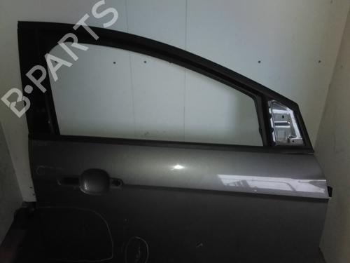 right-front-door-ford-focus-iii-saloon-2010-2011-2012-2013-2014-2015-2016-2017-2018-2019-2020-34597814 main image