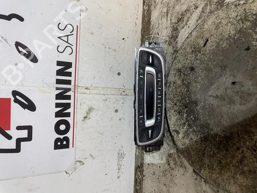 Used Climate control Climate control RENAULT SCÉNIC III (JZ0/1_) 1.9 dCi (JZ0J, JZ1J, JZ1K, JZ1S) (131 hp) 34592660 34592660