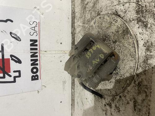 Used Right front brake caliper MITSUBISHI SPACE STAR MPV (DG_A) 1.9 DI-D (DG4A) (115 hp) 21532377