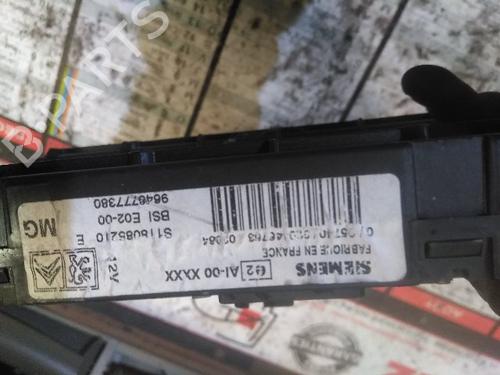 Zekeringkast PEUGEOT 206 Hatchback (2A/C) 2.0 HDI 90 (90 hp) 20637854