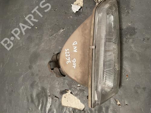Used Right headlight Right headlight PEUGEOT 106 I (1A, 1C) 1.0 (50 hp) 34589168 34589168