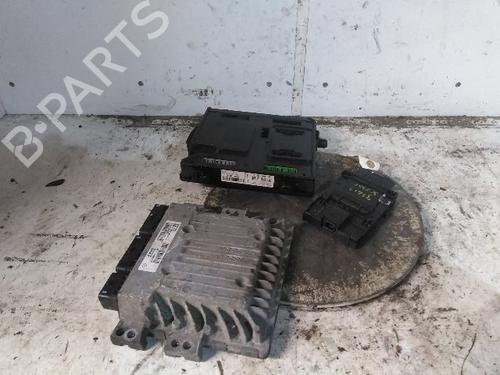 Used Engine control unit (ECU) RENAULT SCÉNIC III (JZ0/1_) 1.5 dCi (110 hp) 21120034
