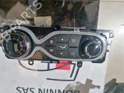 Used Climate control Climate control 37998693 37998693