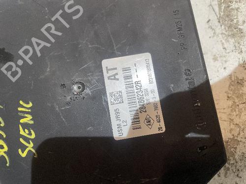 Used Fuse box RENAULT SCÉNIC III (JZ0/1_) 1.5 dCi (106 hp) 21532062