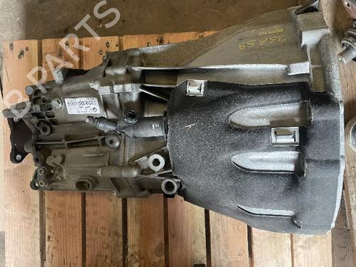 Getriebe für BMW 1 (F20) 116 d (116 hp) 20635232