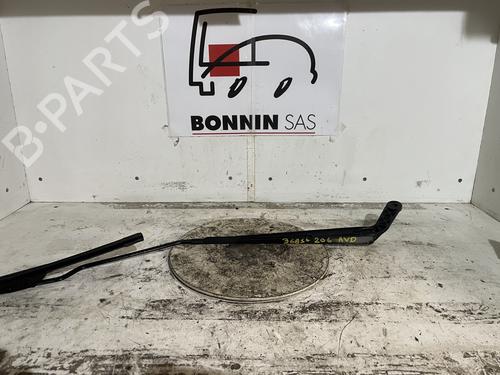 Used Front windshield wiper arm Front windshield wiper arm 34591088 34591088