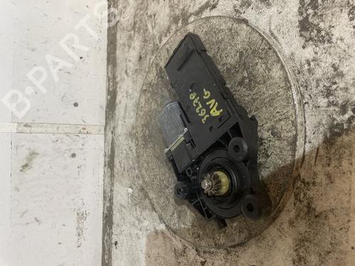 Used Front right window mechanism RENAULT MEGANE III Hatchback (BZ0/1_, B3_) 1.5 dCi (BZ09, BZ0D, BZ1W, BZ29, BZ14) (110 hp) 21545812