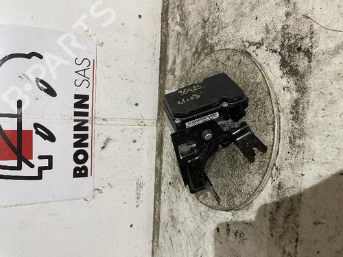 Used ABS pump RENAULT CLIO III (BR0/1, CR0/1) 1.4 16V (98 hp) 20638008