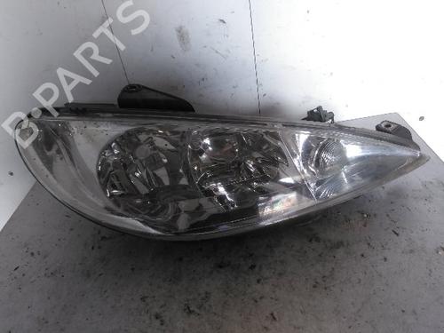 Used Right headlight PEUGEOT 206 Hatchback (2A/C) 1.4 HDi eco 70 (68 hp) 28170818