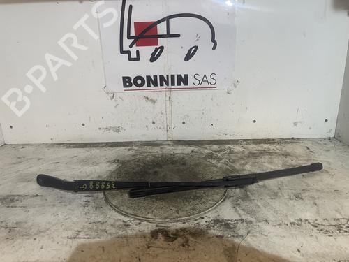 front-windshield-wiper-arm-dacia-duster-hs_-2010-2011-2012-2013-2014-2015-2016-2017-2018-34592694 main image