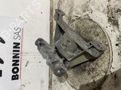 Used Engine mount Engine mount PEUGEOT 308 SW II (LC_, LJ_, LR_, LX_, L4_) 1.6 BlueHDi 120 (120 hp) 34592302 34592302