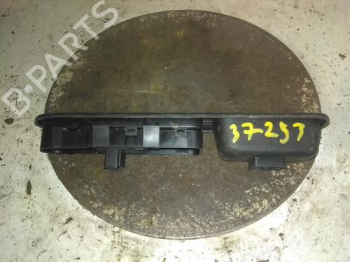 Used Right front window switch Right front window switch PEUGEOT 307 Break (3E) [2002-2009] 34600436 34600436