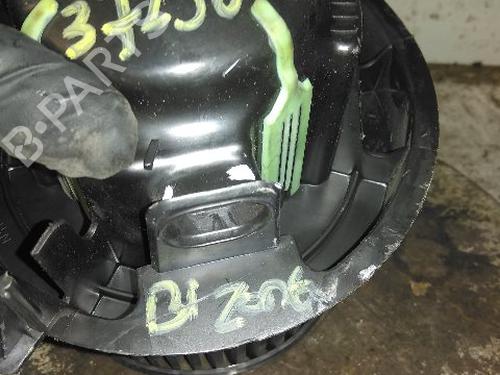 Used Heater blower motor PEUGEOT 207 (WA_, WC_) 1.6 HDi (90 hp) 20635726