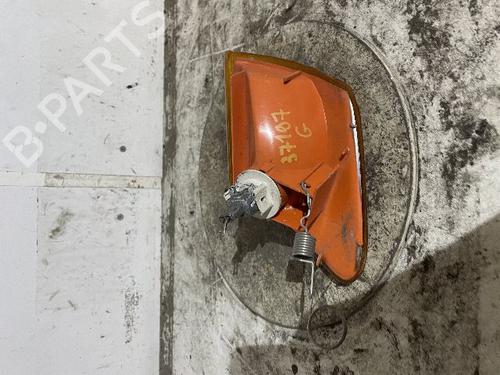 Used Left front indicator FORD FIESTA III (GFJ) 1.8 D (60 hp) 21517479