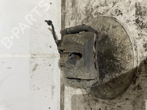 Used Right front brake caliper Right front brake caliper RENAULT TRAFIC II Bus (JL) [2001-2026] 34593269 34593269