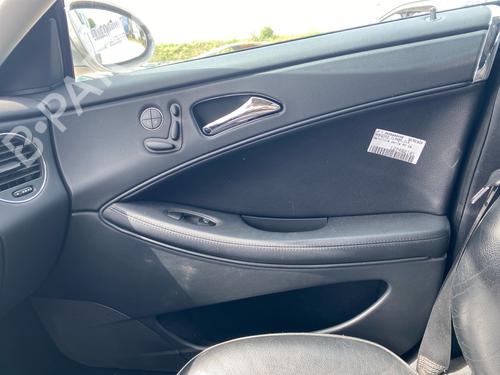 Used Front right panel Front right panel 36408675 36408675