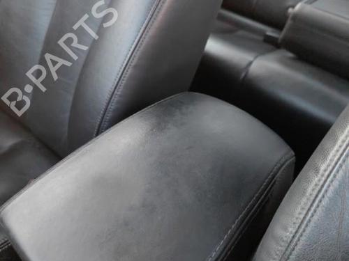 Used Armrest / Center console Armrest / Center console HYUNDAI SONATA V (NF) 2.0 CRDi (140 hp) 22117909 22117909