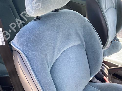 Used Right front seat Right front seat 37527093 37527093